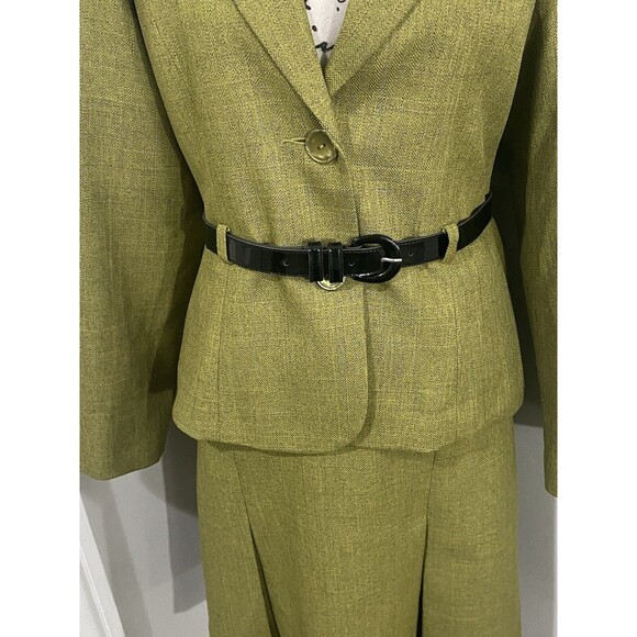 BLACKER Green 2-Piece Business/Career Jacket and Pleated Skirt Suit Size 10 - Picture 13 of 16